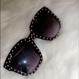 fashionable trendy shades 🤩